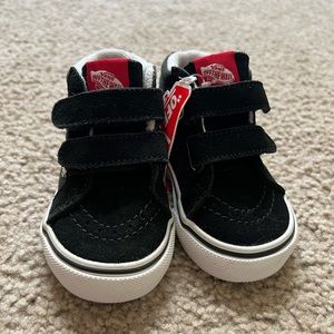 4c glow in the dark Vans